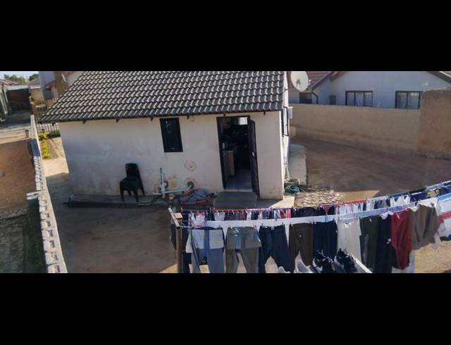 2 BEDROOM HOUSE FOR SALE IN SOSHANGUVE GG